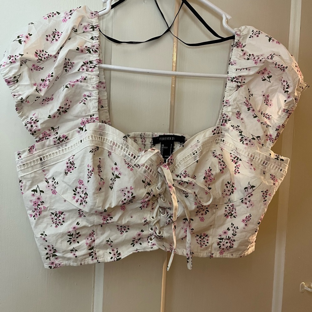 Forever 21 Floral Lace-Up Crop Top - White and Pink